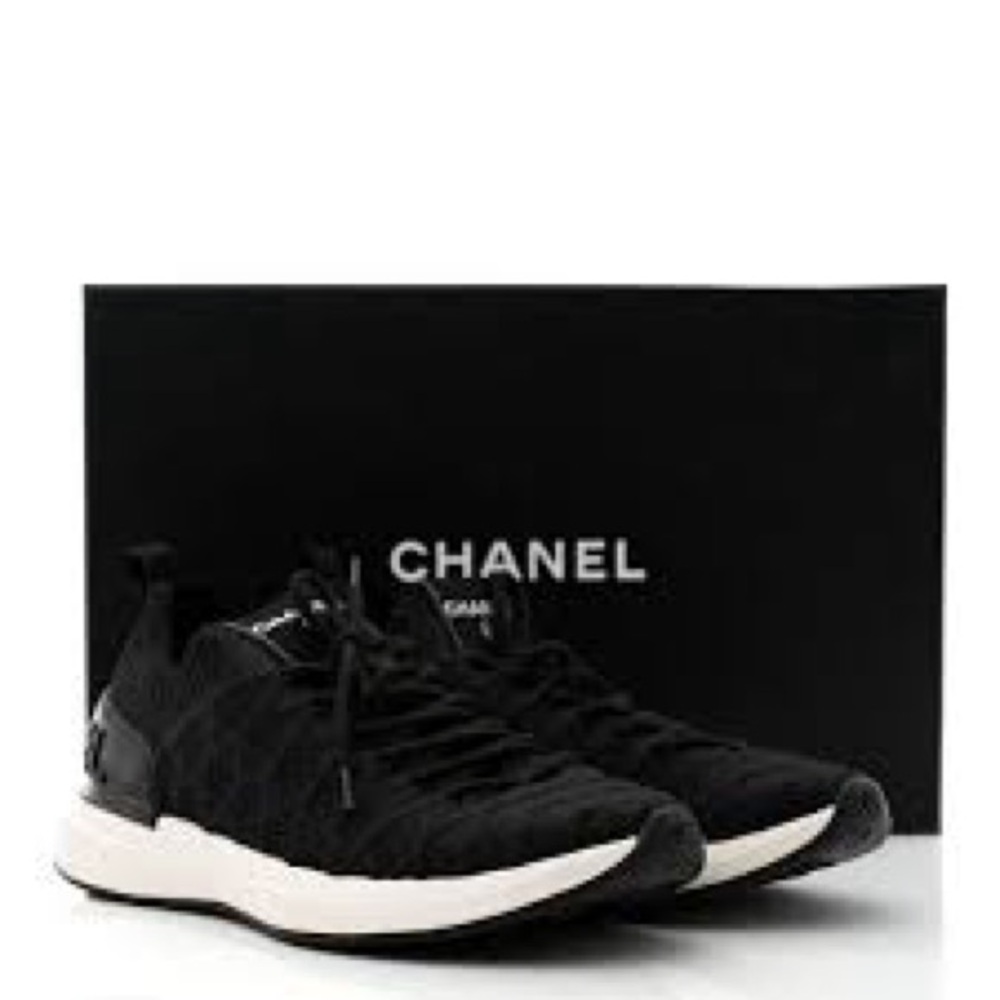 Chanel 20B Sneaker size 40 US size 10. Worn once but were too small.